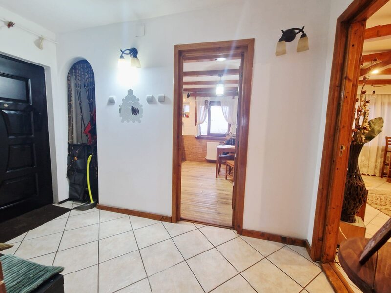 Patru camere, spatiu, liniste 103 mp